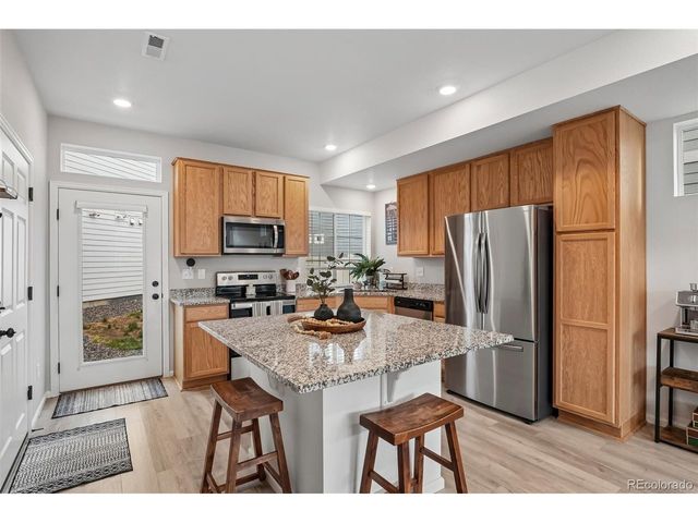 4032 N Quatar Ct, Aurora, CO 80019