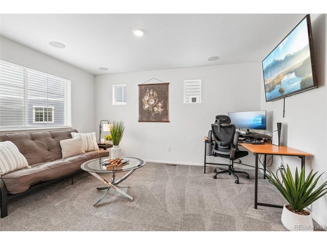 4032 N Quatar Ct, Aurora, CO 80019