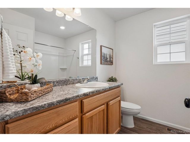 4032 N Quatar Ct, Aurora, CO 80019