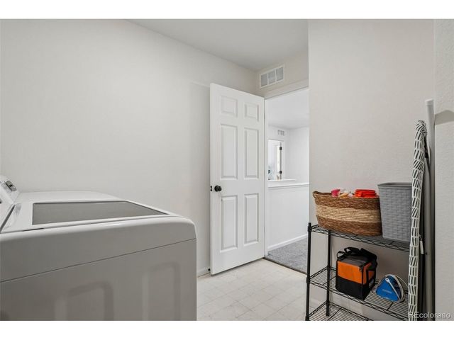 4032 N Quatar Ct, Aurora, CO 80019