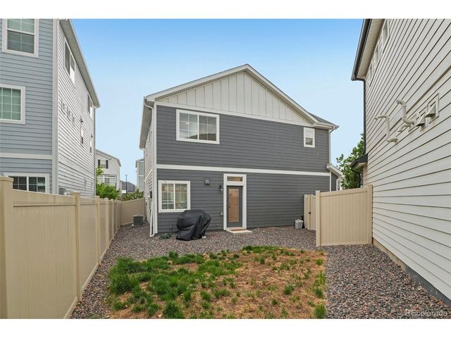 4032 N Quatar Ct, Aurora, CO 80019