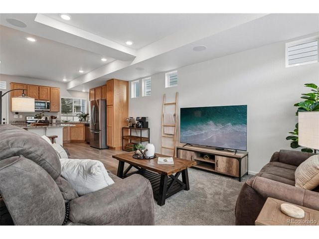 4032 N Quatar Ct, Aurora, CO 80019