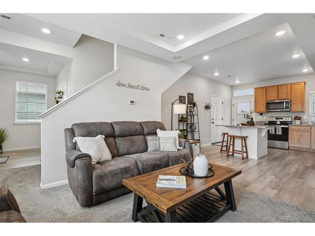 4032 N Quatar Ct, Aurora, CO 80019