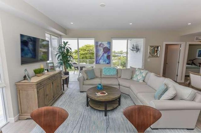 51 SE 19th Avenue 401, Deerfield Beach, FL 33441