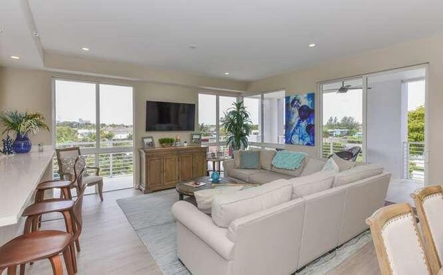 51 SE 19th Avenue 401, Deerfield Beach, FL 33441