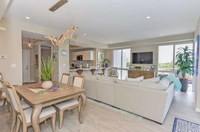 51 SE 19th Avenue 401, Deerfield Beach, FL 33441