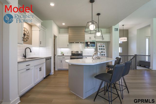 5409 N 191 Street, Elkhorn, NE 68022