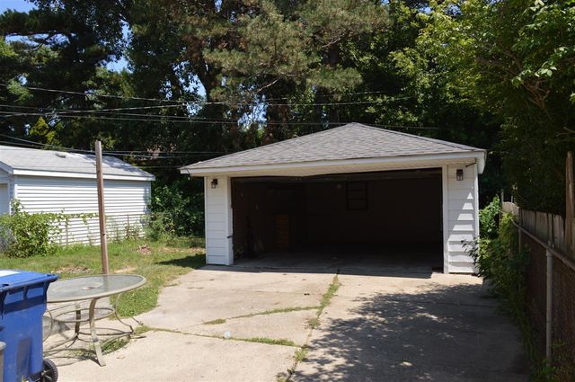 9968 Nathaline Avenue, Redford, MI 48239