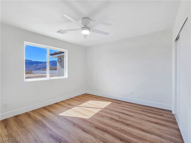 5880 Johnnie Mine Street, Pahrump, NV 89060