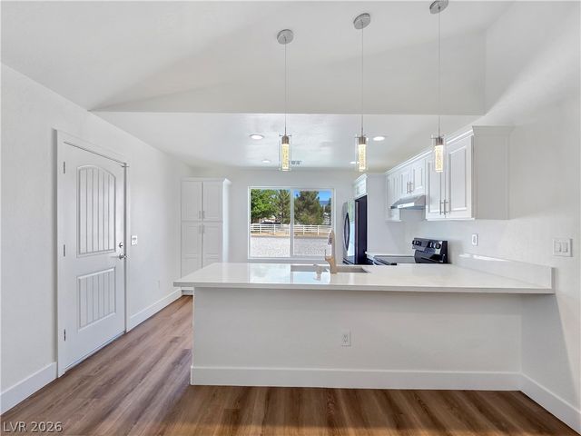 5880 Johnnie Mine Street, Pahrump, NV 89060