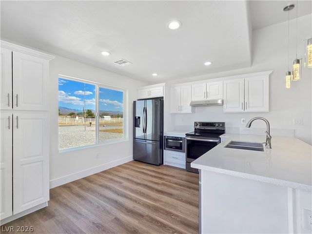 5880 Johnnie Mine Street, Pahrump, NV 89060