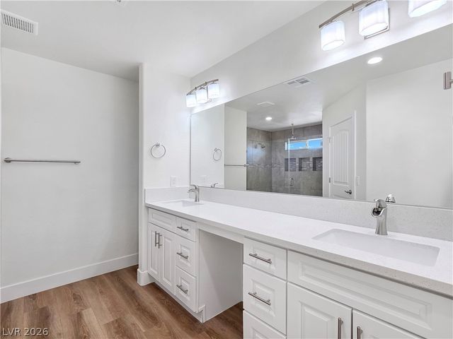 5880 Johnnie Mine Street, Pahrump, NV 89060