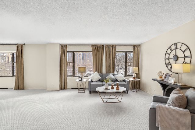 15 S 1st Street A202, Minneapolis, MN 55401