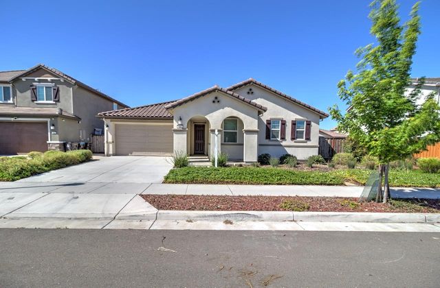 498 Central Pacific St, Lathrop, CA 95330
