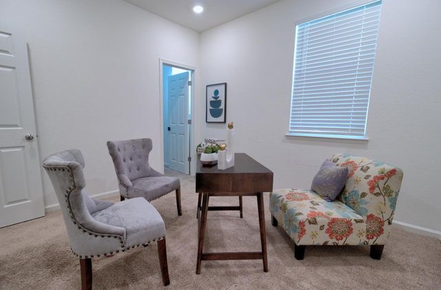 498 Central Pacific St, Lathrop, CA 95330