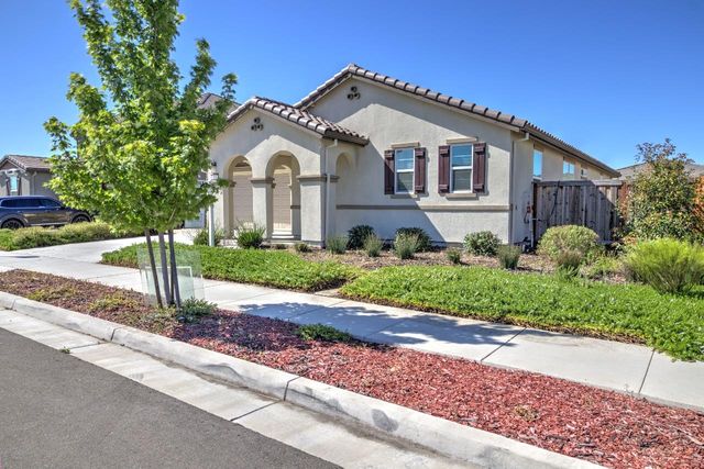498 Central Pacific St, Lathrop, CA 95330