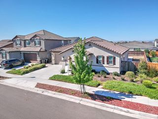498 Central Pacific St, Lathrop, CA 95330
