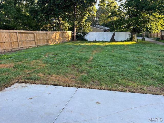 257 Monica Drive, Sunset Hills, MO 63127