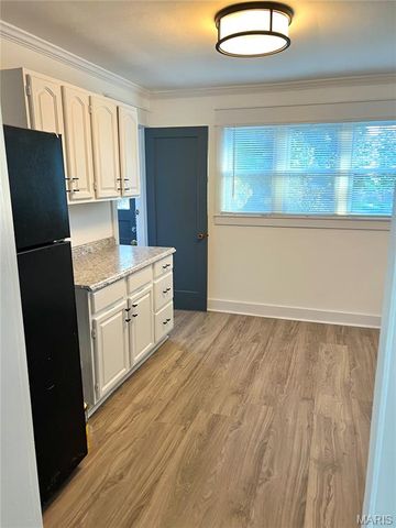 257 Monica Drive, Sunset Hills, MO 63127