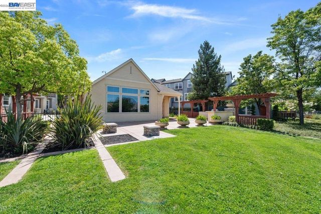 3717 Branding Iron Pl, Dublin, CA 94568