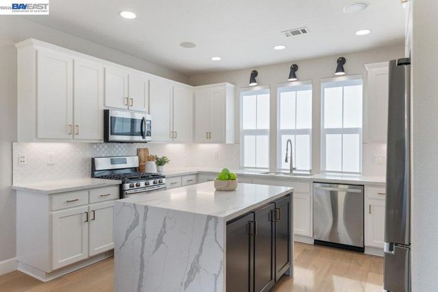 3717 Branding Iron Pl, Dublin, CA 94568