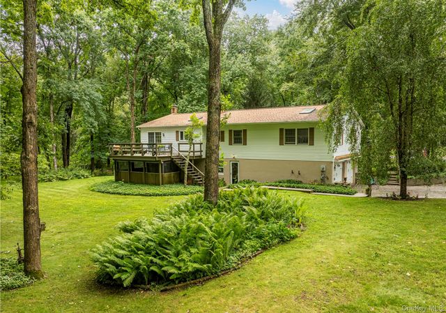 60 Camp Drive, Rhinebeck, NY 12572