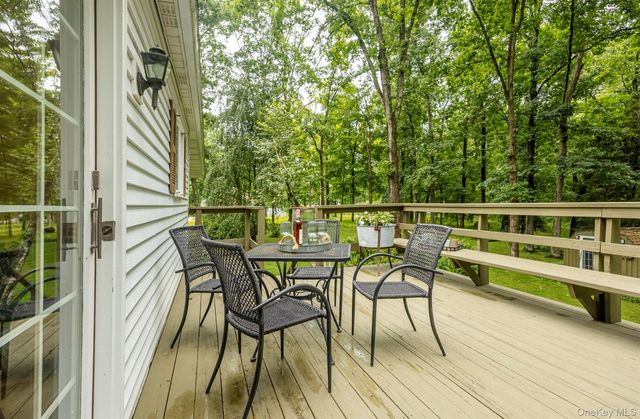 60 Camp Drive, Rhinebeck, NY 12572