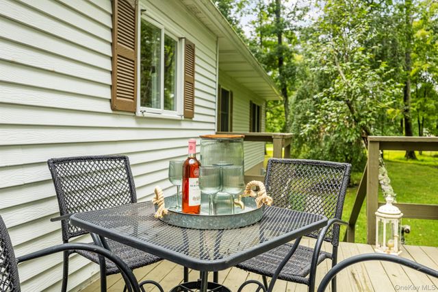 60 Camp Drive, Rhinebeck, NY 12572