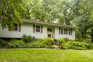 60 Camp Drive, Rhinebeck, NY 12572