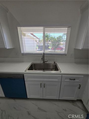 7784 Chanticleer Road, Highland, CA 92346