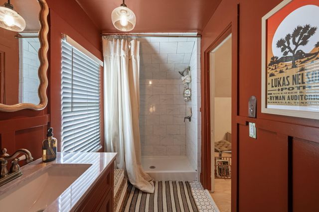 1502 E 14th Street, Chattanooga, TN 37404