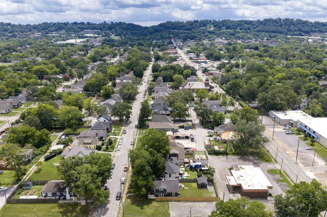 1502 E 14th Street, Chattanooga, TN 37404