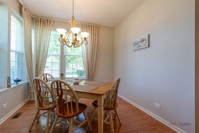 2 Tiverton Court, Algonquin, IL 60102