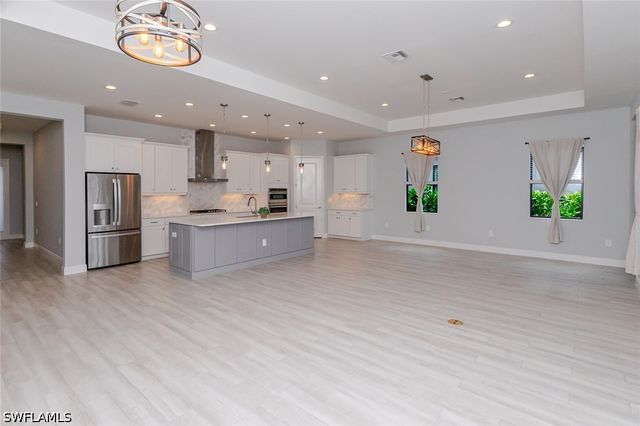 3995 Pegasus WAY, Naples, FL 34120