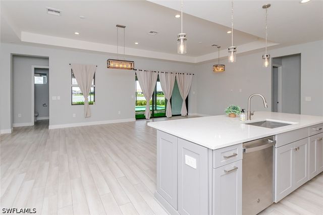 3995 Pegasus WAY, Naples, FL 34120