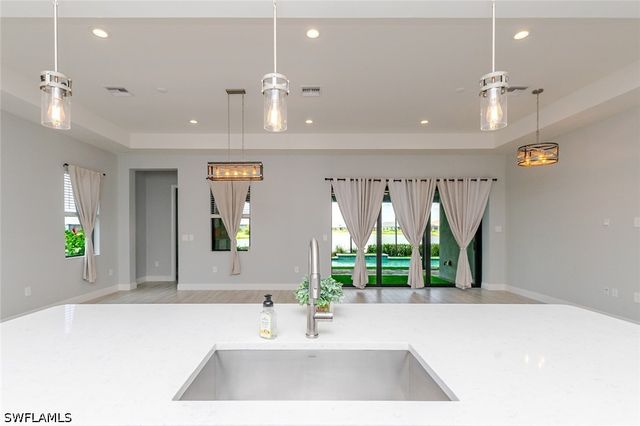 3995 Pegasus WAY, Naples, FL 34120