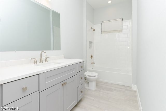 3995 Pegasus WAY, Naples, FL 34120