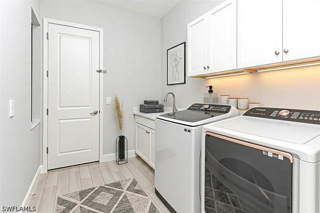 3995 Pegasus WAY, Naples, FL 34120