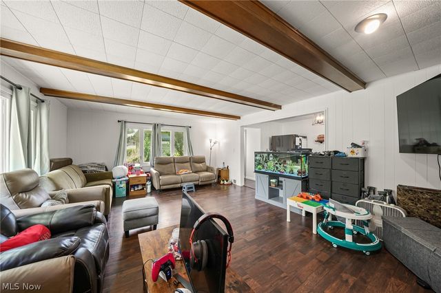 718 Starlight Drive, Seven Hills, OH 44131