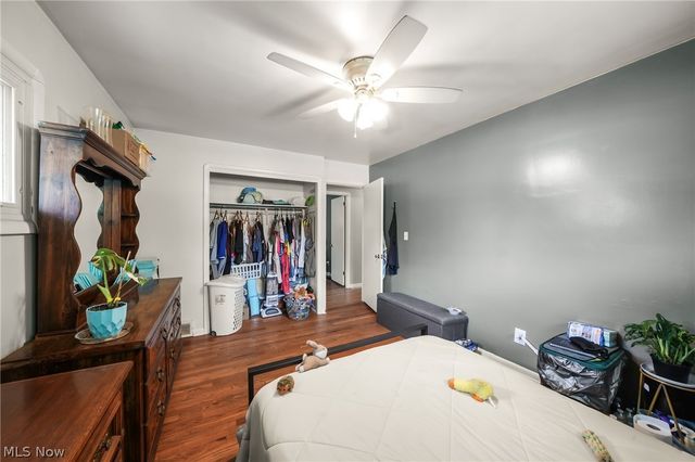 718 Starlight Drive, Seven Hills, OH 44131