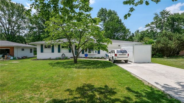 718 Starlight Drive, Seven Hills, OH 44131