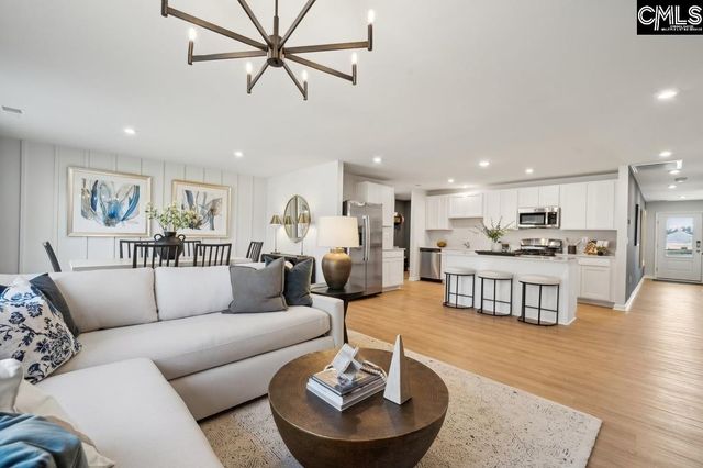 190 Kingfield Drive, Hopkins, SC 29061