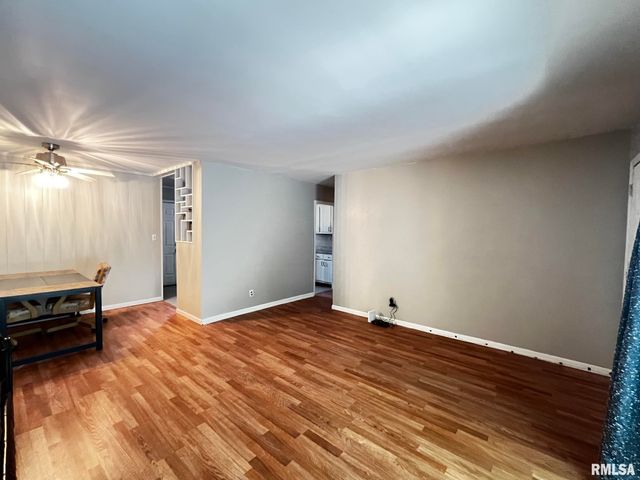2433 W HUNTINGTON Drive, Peoria, IL 61614