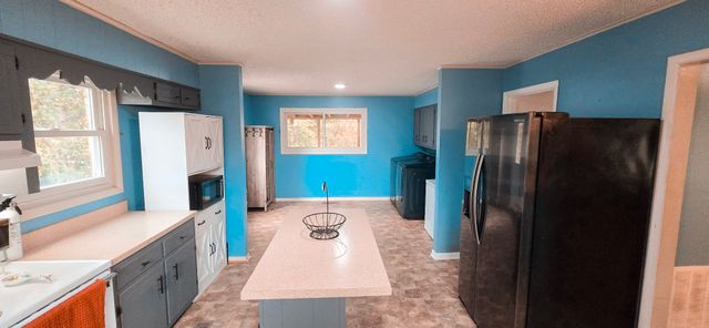 936 Ridge Rd, Quebeck, TN 38579