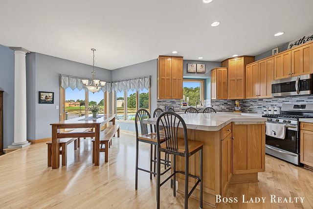 2213 N Bristol Street, Holland, MI 49424