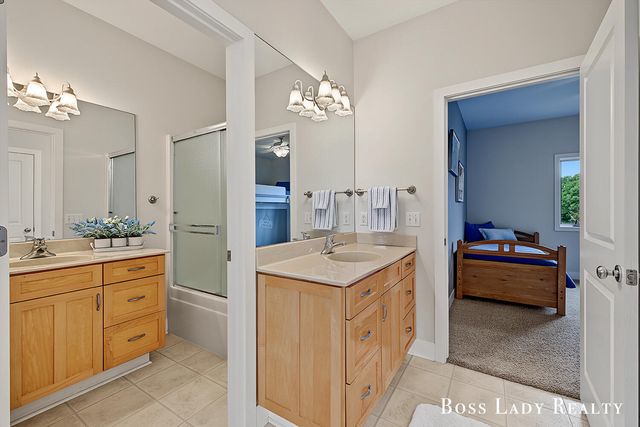 2213 N Bristol Street, Holland, MI 49424