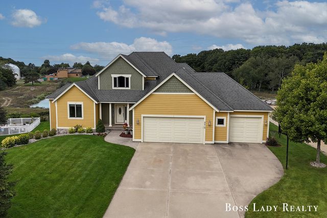 2213 N Bristol Street, Holland, MI 49424