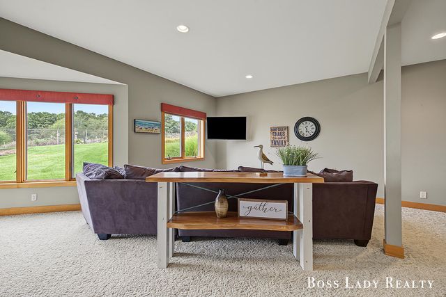 2213 N Bristol Street, Holland, MI 49424