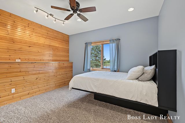 2213 N Bristol Street, Holland, MI 49424