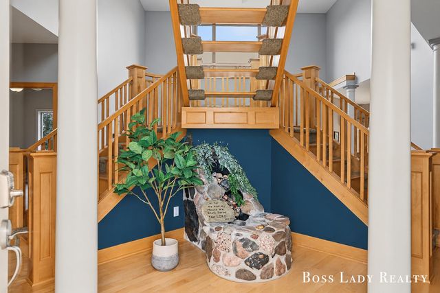 2213 N Bristol Street, Holland, MI 49424